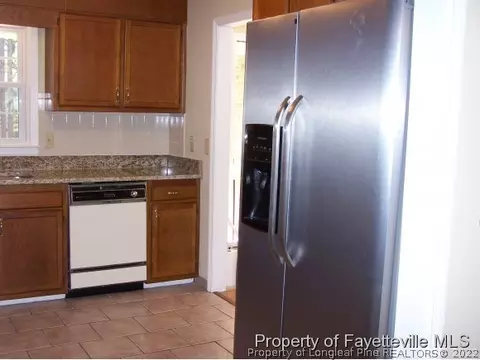 1007 Devonshire Trl, Aberdeen, NC 28315 photo 12