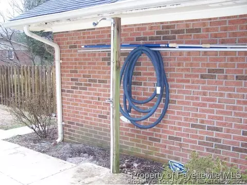 1007 Devonshire Trl, Aberdeen, NC 28315 photo 6