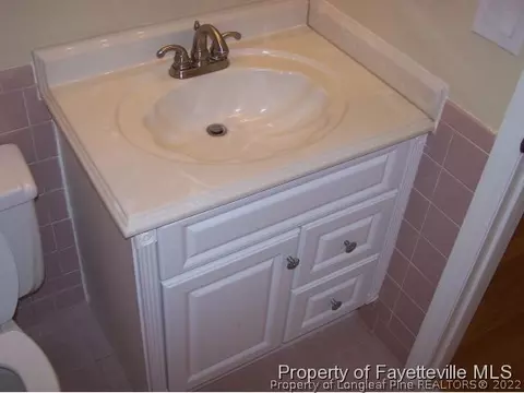 1007 Devonshire Trl, Aberdeen, NC 28315 photo 15