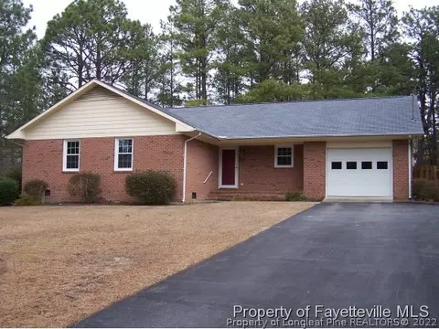 1007 Devonshire Trl, Aberdeen, NC 28315 photo 1