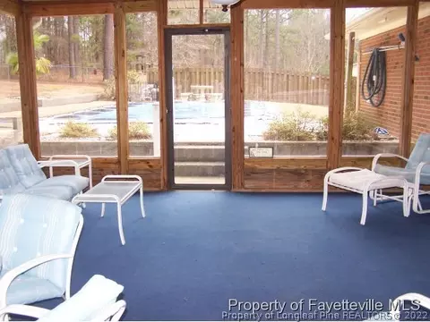 1007 Devonshire Trl, Aberdeen, NC 28315 photo 5