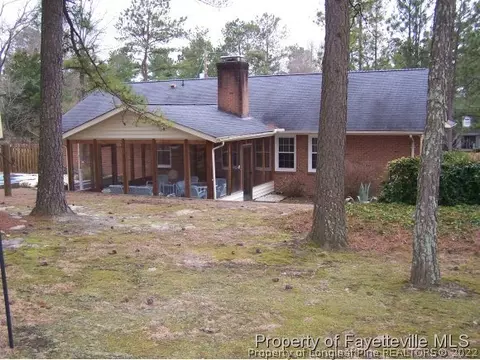 1007 Devonshire Trl, Aberdeen, NC 28315 photo 3