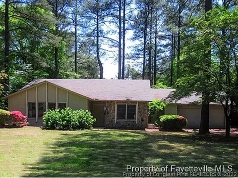 140 Lake Forest Dr, Pinehurst, NC 28374 photo 1