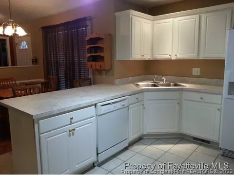 585 W Chicago Ave, Pinebluff, NC 28373 photo 9
