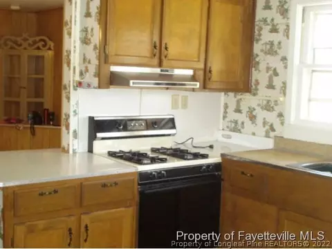 7014 Powell St, Wade, NC 28395 photo 6