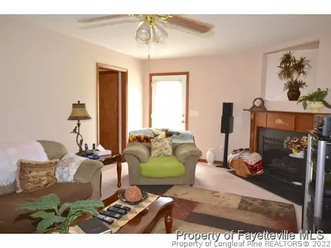 237 Saunders Ct, Spring Lake, NC 28390 photo 3