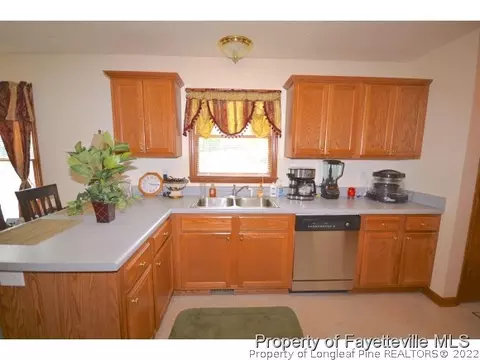 237 Saunders Ct, Spring Lake, NC 28390 photo 7