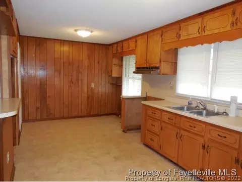 703 Old Post Rd, Erwin, NC 28339 photo 4