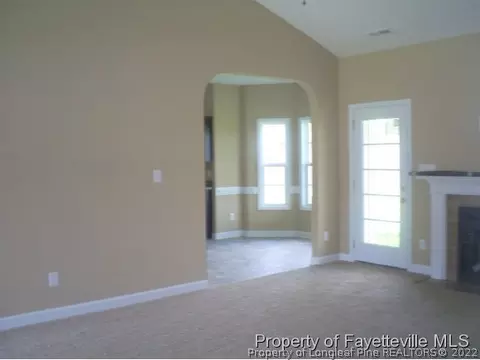 105 Hosta Dr, Raeford, NC 28376 photo 4