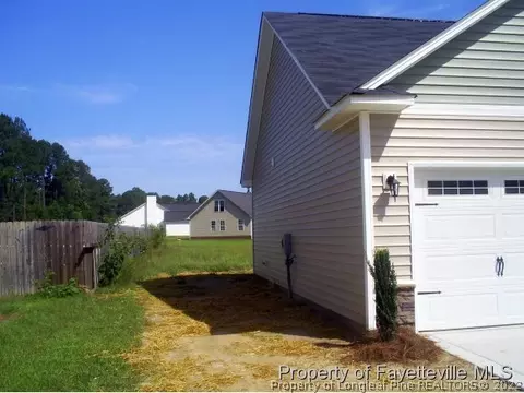 105 Hosta Dr, Raeford, NC 28376 photo 24