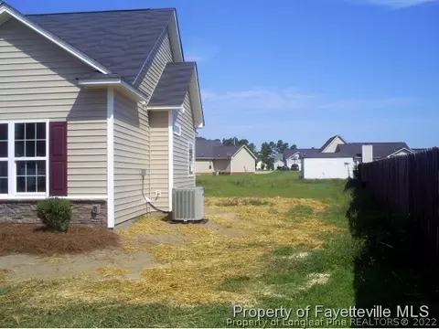 105 Hosta Dr, Raeford, NC 28376 photo 23