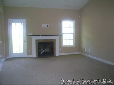 105 Hosta Dr, Raeford, NC 28376 photo 2