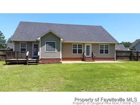 183 Hampton Dr, Raeford, NC 28376 photo 4