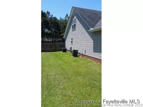 183 Hampton Dr, Raeford, NC 28376 photo 6
