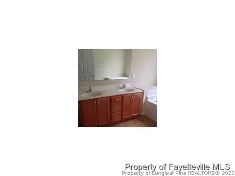 183 Hampton Dr, Raeford, NC 28376 photo 12
