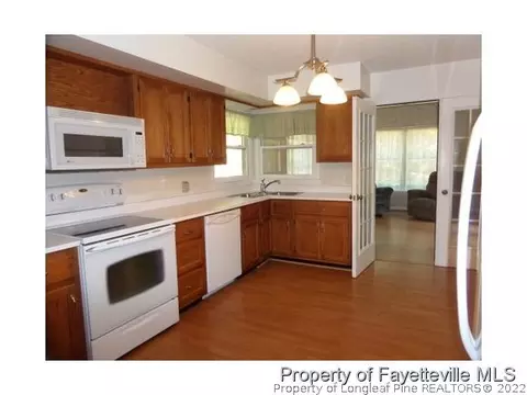 745 Monticello Dr, Pinehurst, NC 28374 photo 2