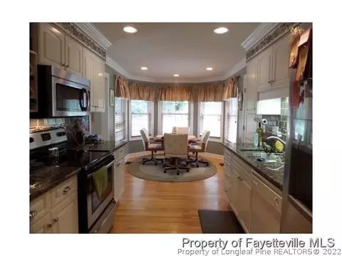 189 W Devonshire Ave, West End, NC 27370 photo 2