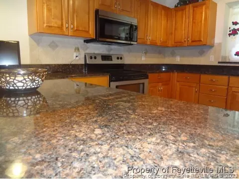 27 Commonwealth Ct, Cameron, NC 28326 photo 12