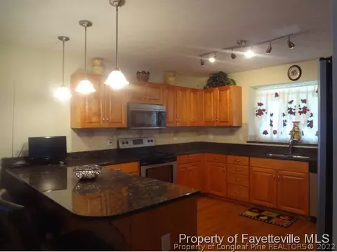 27 Commonwealth Ct, Cameron, NC 28326 photo 6