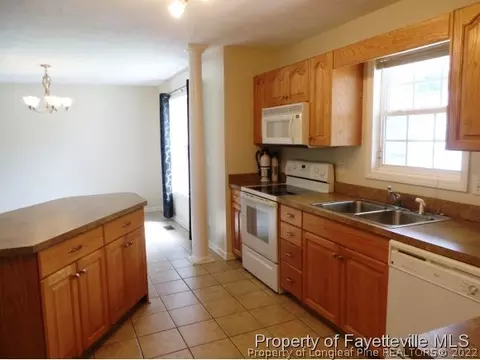 37 Commonwealth Ct, Cameron, NC 28326 photo 4