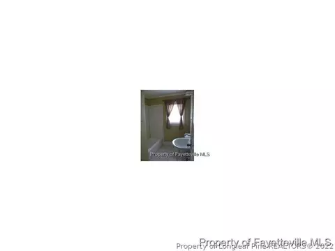 117 N Wright St, Raeford, NC 28376 photo 9