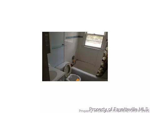 805 Maple Ave, Dunn, NC 28334 photo 4