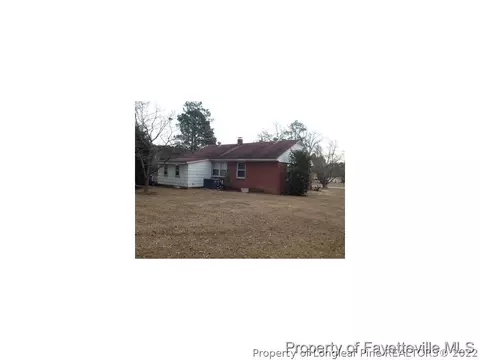 805 Maple Ave, Dunn, NC 28334 photo 2