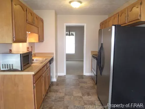 22 Hallmark Dr, Spring Lake, NC 28390 photo 2