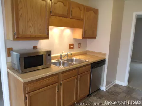 22 Hallmark Dr, Spring Lake, NC 28390 photo 8