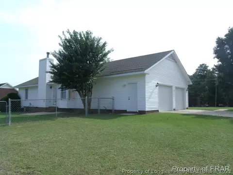 22 Hallmark Dr, Spring Lake, NC 28390 photo 4