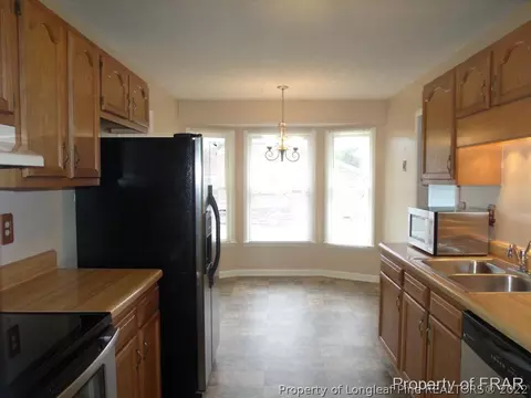 22 Hallmark Dr, Spring Lake, NC 28390 photo 7