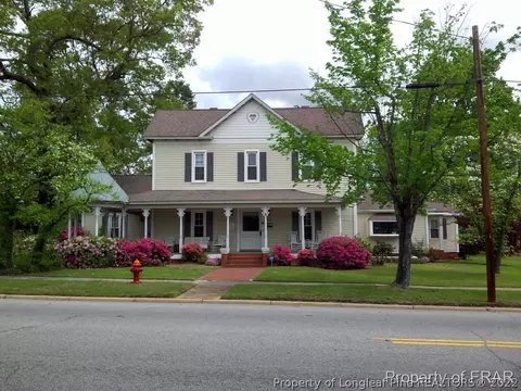 212 W Main St, Benson, NC 27504 photo 2