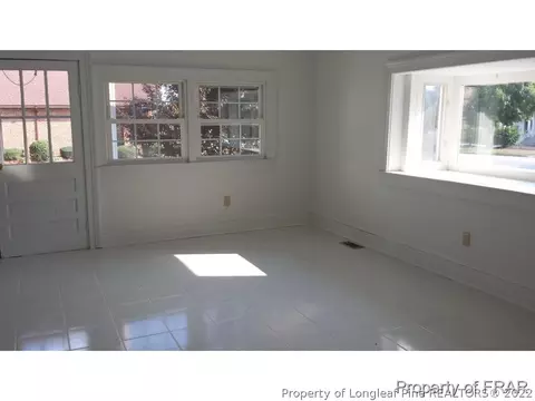 212 W Main St, Benson, NC 27504 photo 9