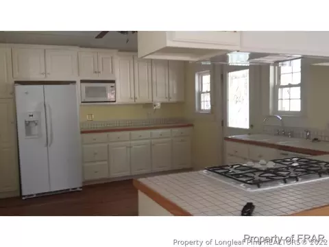 212 W Main St, Benson, NC 27504 photo 6