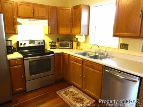 405 Buckeye Dr, Raeford, NC 28376 photo 6