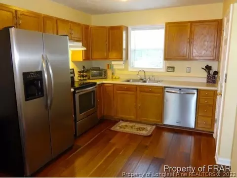 405 Buckeye Dr, Raeford, NC 28376 photo 5