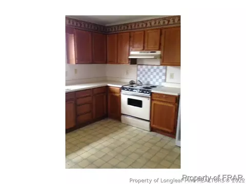 140 Eulon Loop, Raeford, NC 28376 photo 2