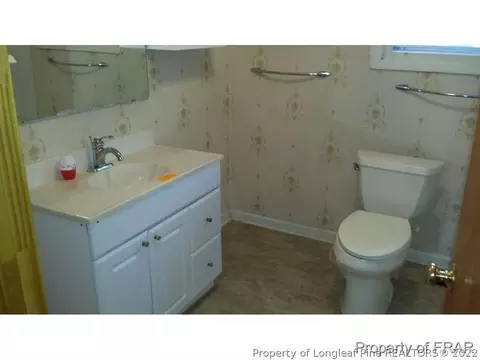 604 E Bay St, Dunn, NC 28334 photo 7