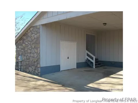 99 Red Robin Dr, Dunn, NC 28334 photo 4
