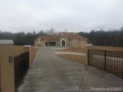 331 Hackney Ln, Raeford, NC 28376 photo 2