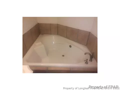 21 Gladiola Dr, Spring Lake, NC 28390 photo 8