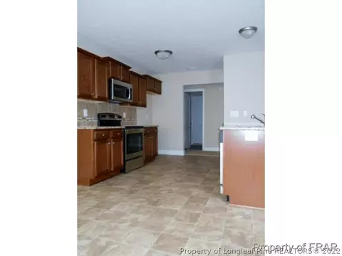3126 Thrower Rd, Hope Mills, NC 28348 photo 6