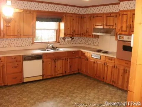 1000 Hillside Dr, Lillington, NC 27546 photo 7