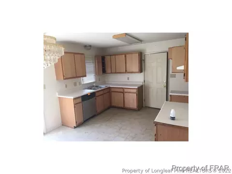 208 Eppingdale Dr, Spring Lake, NC 28390 photo 2