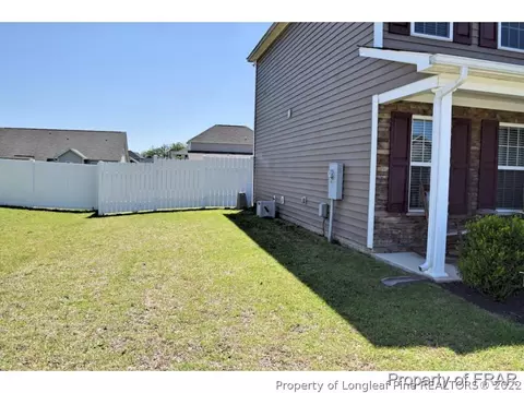 207 Audubon Dr, Raeford, NC 28376 photo 2