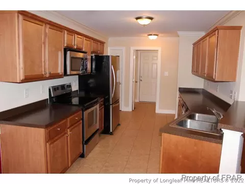 641 Orchard Falls Dr, Spring Lake, NC 28390 photo 3
