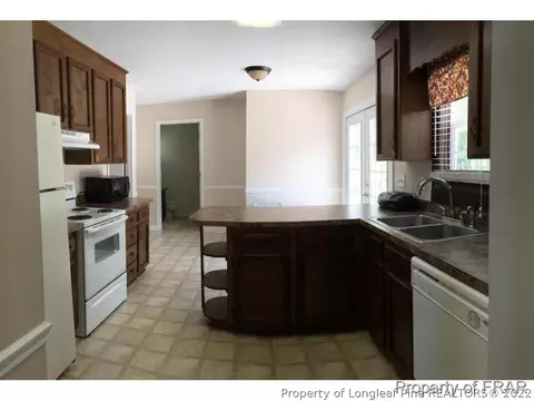 1005 Walnut Dr, Erwin, NC 28339 photo 7