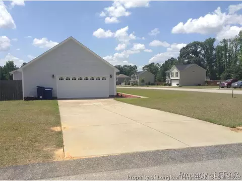 323 Declaration Dr, Raeford, NC 28376 photo 4
