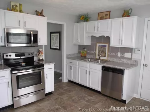 355 Eileen Dr, Spring Lake, NC 28390 photo 5