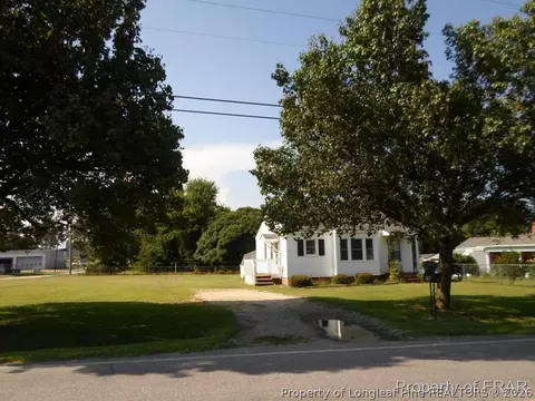 199 Main St, Coats, NC 27521 photo 2